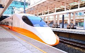 同學當高鐵清潔員怕被笑　她暖心鼓勵：你真的很棒