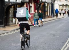 全球最大外送平台Deliveroo　宣布將進軍台灣
