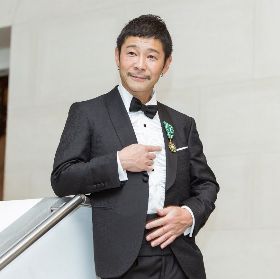 SpaceX首位繞月旅客揭曉！日本電商富豪將登月球