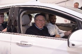 柯文哲訪以色列稱「台灣當兵浪費時間」　國防部長說話了