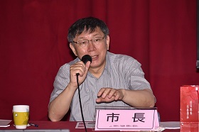 藍綠陣營各自歸隊　柯文哲光環日漸衰退？