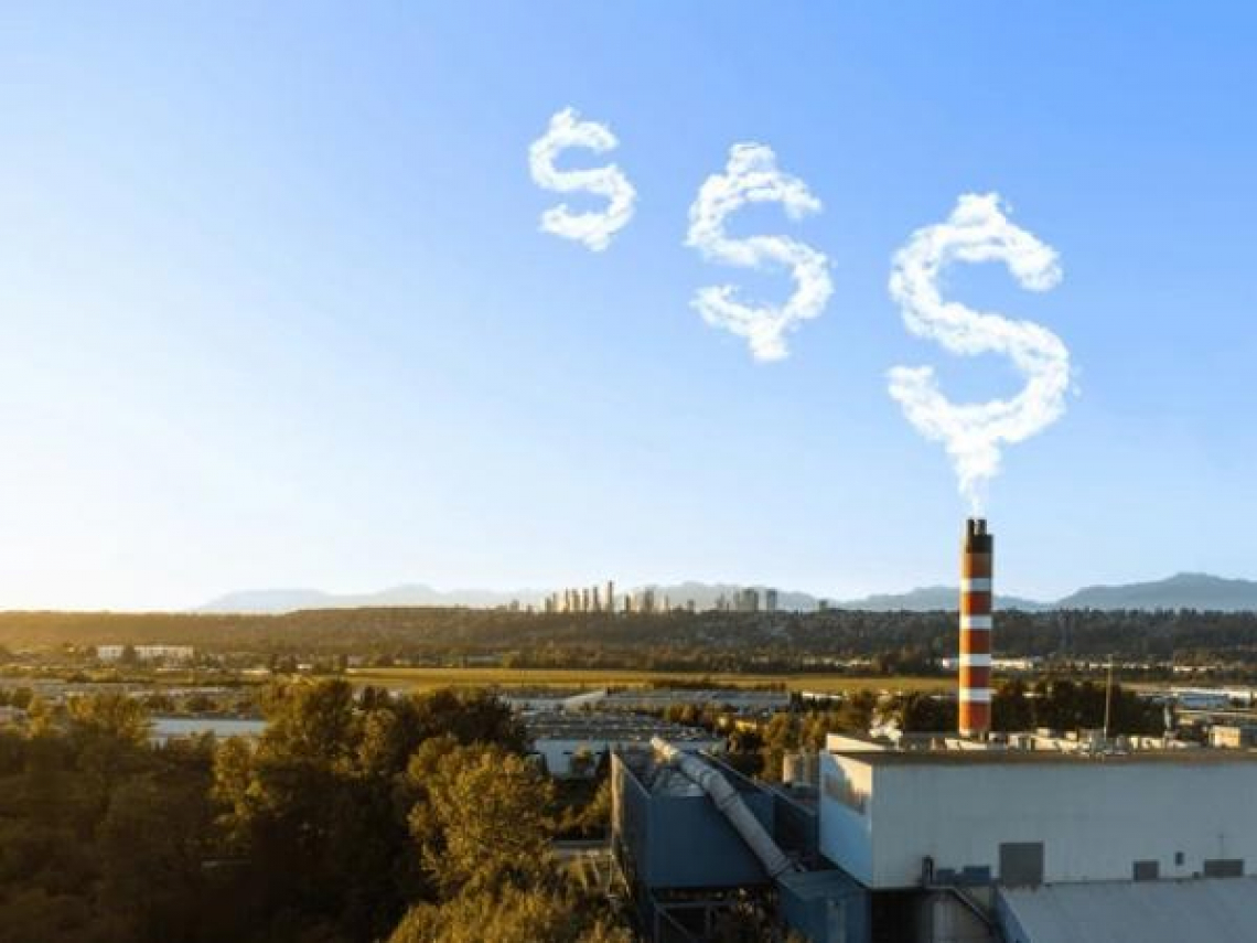 台灣首筆碳費入帳49.7億元！半導體業繳22億居冠，碳費收入將用在哪？環境部揭初步規畫