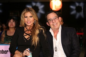 揭開美安千億帝國的驚人祕密：專訪美安創辦人JR和羅琳