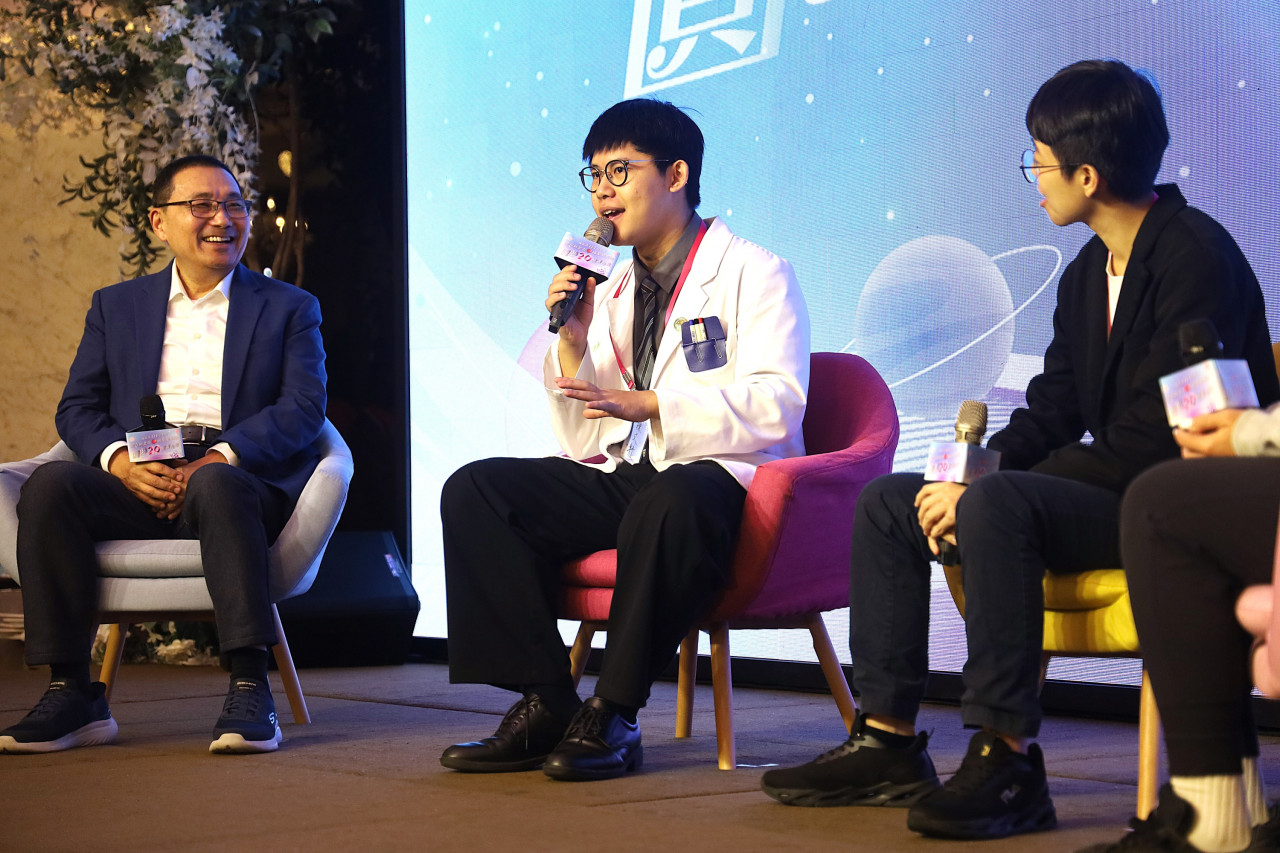 立可白爸爸陳文軒醫師