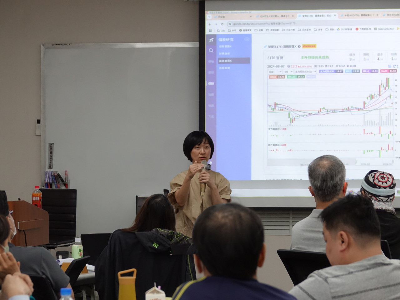 從家庭主婦到醫生都搶著學！ 徐黎芳開創「人人都能學會、年年打敗大盤」最受歡迎的投資教學