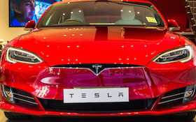 Modle 3還在難產 特斯拉又推出電動卡車Semi