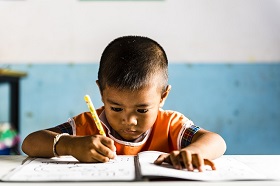 弱勢的孩子想去迪士尼 有錯嗎？