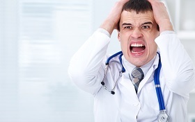 藥品專利連結強硬過關　讓台灣製藥業任國際藥廠宰割？