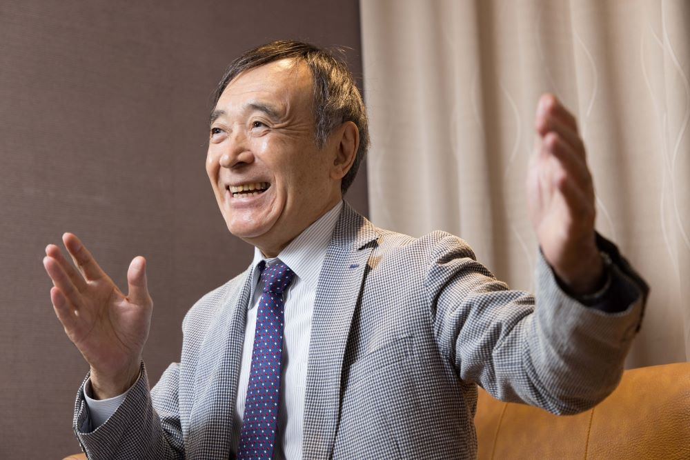 日本精神科醫師暨作家保坂隆主講。他以「打造幸福優雅的老後」為題,分享熟齡心理健康與自我實踐的觀點。