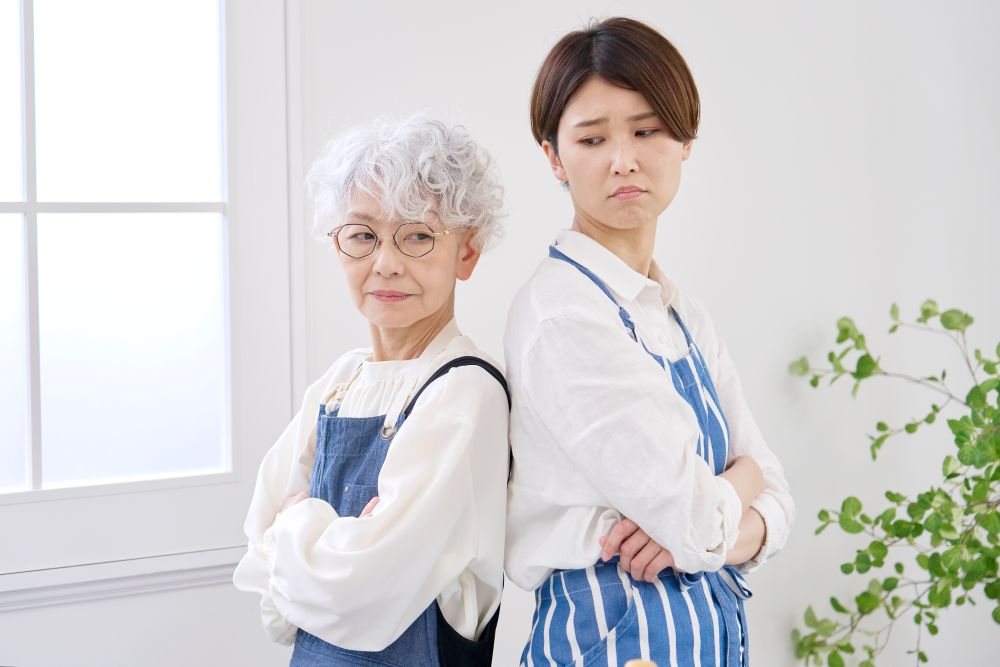 當我們用自己的生活經驗，去要求當年的父母，指責他們冥頑不靈、不與時俱進是很不公平的。