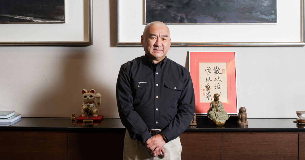 周行一、周俊吉齊悼尹衍樑善舉：見政大體育館破舊「隔天3億直接入帳」、信義房屋總部失火「免費借辦公室」 - 今周刊