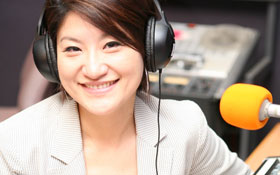 名節目主持人夏韻芬：相信自己的投資「翅膀」　就能坐在家裡等新台幣