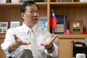 分割FII赴陸掛牌　外資：對鴻海「短多長空」