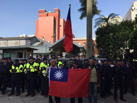 反年改突襲立院 現場看這裡