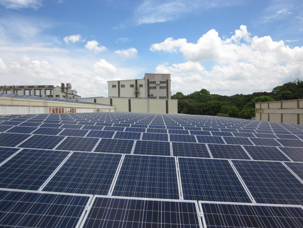 活用太陽能光電　打造低碳城市