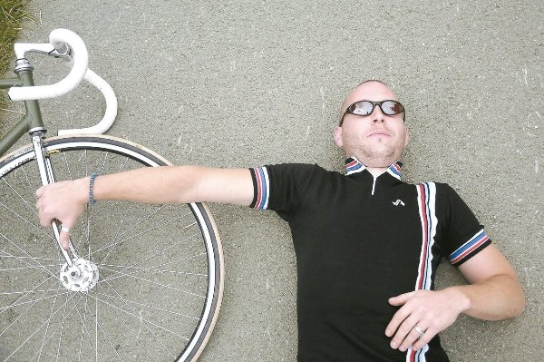 大亨周末小傳 有人當奶爸 有人忙開趴