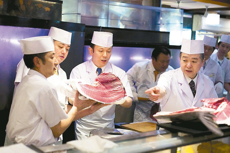 日壽司師傅凋零 十年培訓嚇跑年輕人