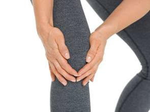 婦人膝窩腫大如雞蛋　貝克氏囊腫作祟