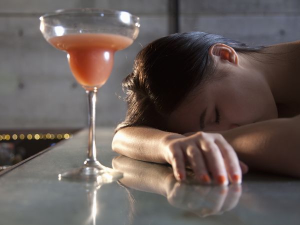 千杯、千杯再千杯　宿醉怎麼辦？