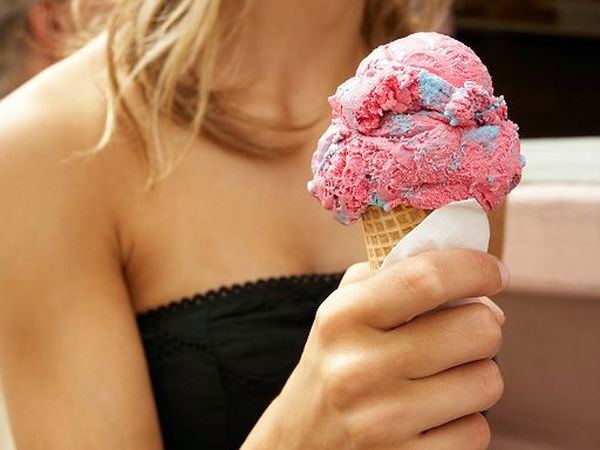 天熱大啖冰品涼飲　小心中陰暑