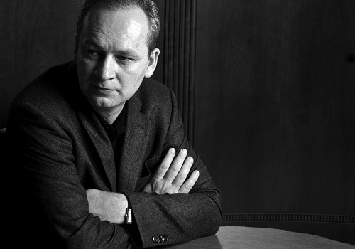 殺1名無辜之人，可以拯救300人，你願意犯下罪行嗎？