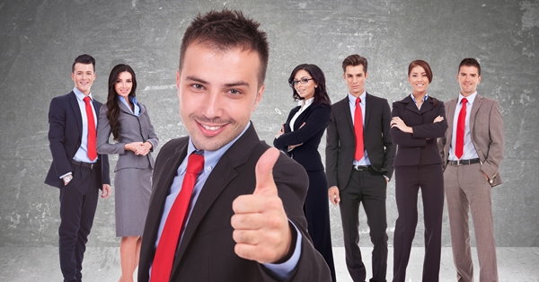 不怕被人利用，只怕自己沒用