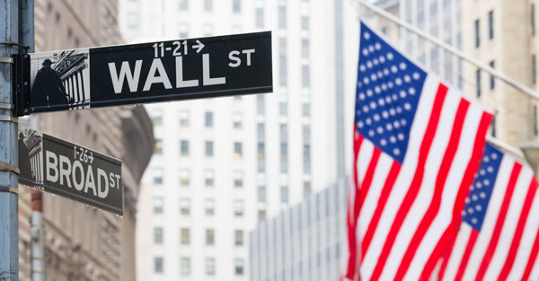 美國股市為什麼逆勢大漲？