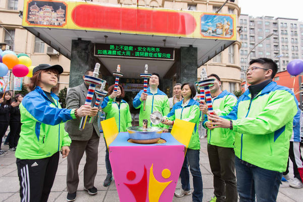 基隆市中小運3月6日登場，市長林右昌點燃聖火，期許選手們再創佳績