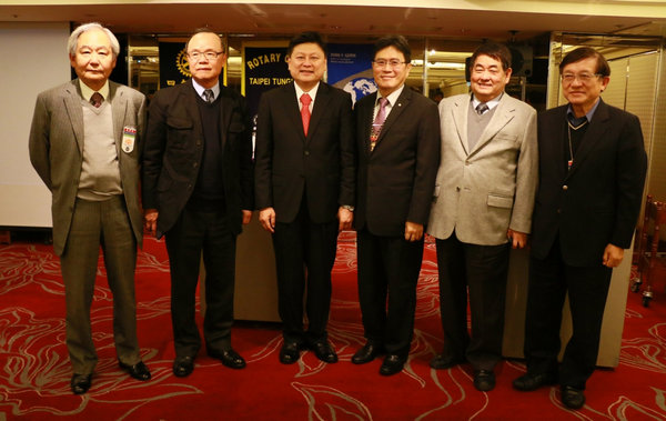 傅崐萁受邀北上演講「突破台灣困境 迎向陽光」 暢談內政與國際情勢