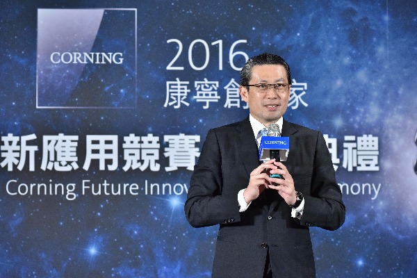 總是撞到國際溝通「天花板」？看康寧如何推進職員英語力