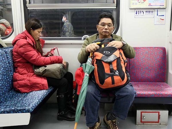 誰該坐博愛座？網友提廢除：年齡不應是標準