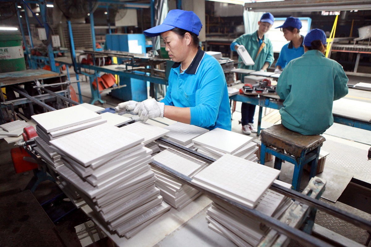 開放外國人才？開放低薪外勞？立院吵不停