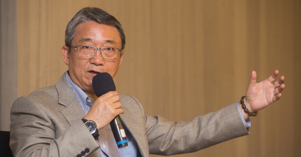 昨天還在採秋葵，今天接徐重仁棒子，謝健南要如何帶領全聯？