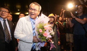 走了一個鄭弘儀  政論節目將重洗牌？