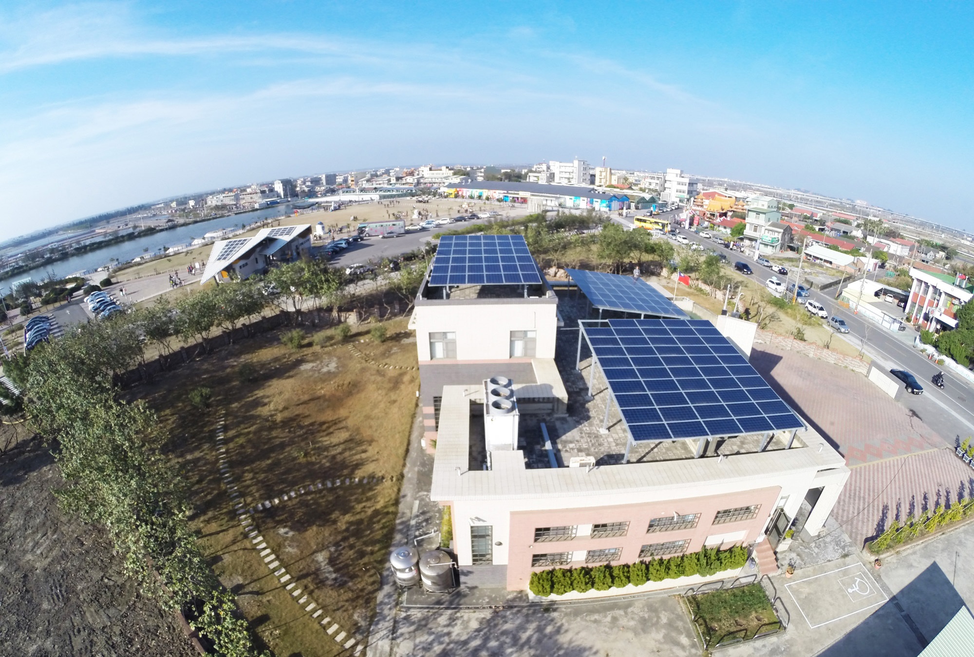 國營事業設置 太陽光電系統意義深遠