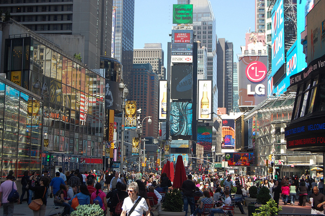 2017 年零售業轉型三大趨勢：人工智慧、全通路零售、客製服務