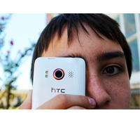 買新手機或是把錢存下來!