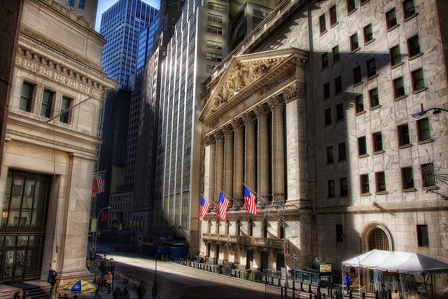 大股東沒說卻默默透露的股價後市