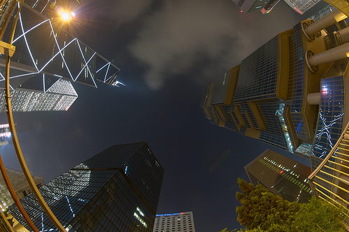 有錢人投的保險和你不一樣