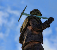 成功來自突破，突破來自自我要求