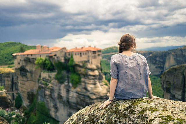 越省力的思考，偏見越多