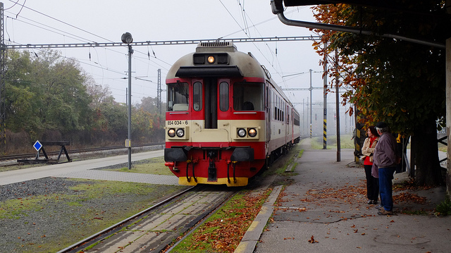 別讓人挾持你的人生列車