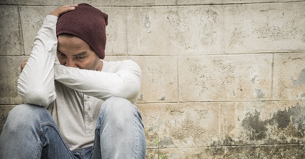 男兒有淚不輕彈，是男生就不准哭？