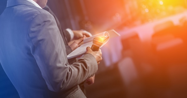 準備原稿，反而更容易分心