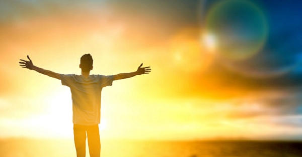 別活在別人眼裡，死在他人嘴裡