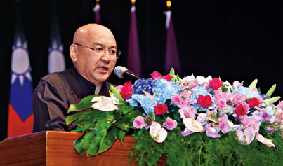 潤泰集團總裁 尹衍樑︰文憑只管用三天 第四天起就看態度