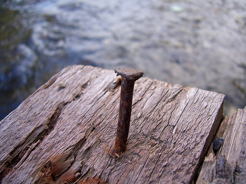 找出生命中的釘子，狠狠敲下去