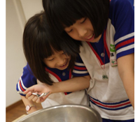 從一只湯匙中學會輪流和等待