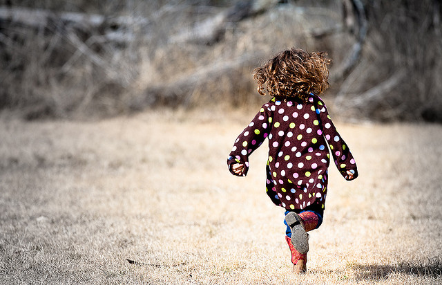 媽媽笑了，孩子也跟著笑了