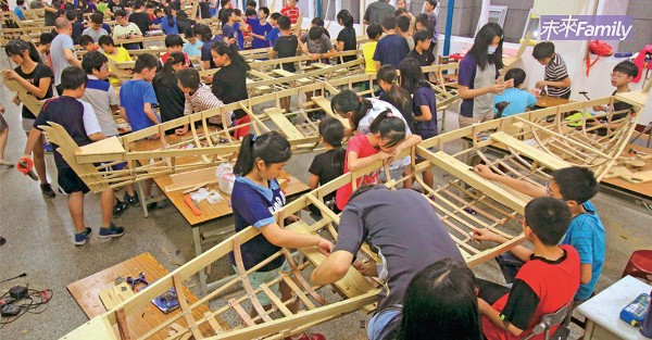 親手打造獨木舟，透過「動手」激發主動學習